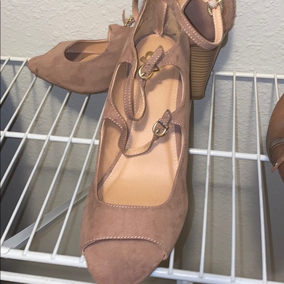 Size 10 Report shoes - Picture 2 of 2